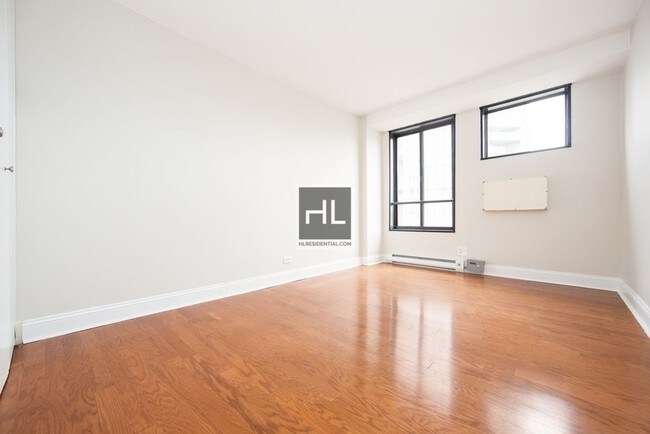Foto del edificio - 3 BED,2 BATH Fifth Avenue