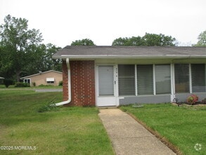 Building Photo - 479A Dartmoor Ct