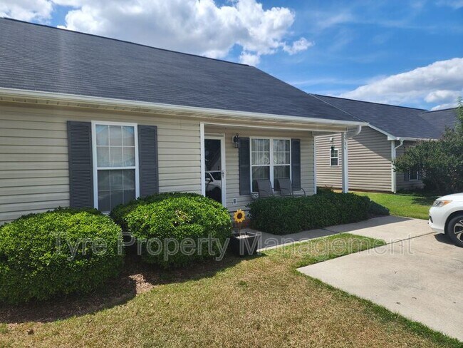 Building Photo - 3786 Dover Dr