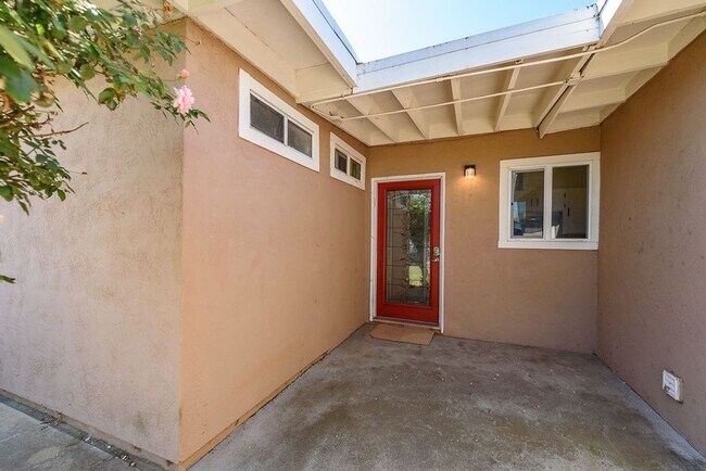 Foto del edificio - Large Otay Valley Home For Rent!