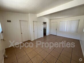 Building Photo - 13336 Ave Hermosa
