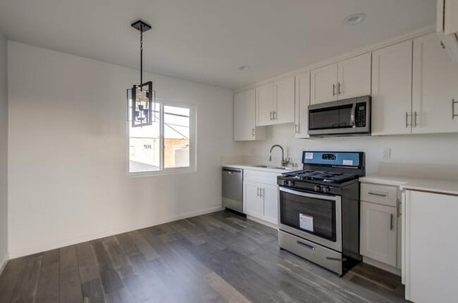 Building Photo - 4435 35th St