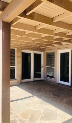 Foto del edificio - 4016 Willow Ridge Dr