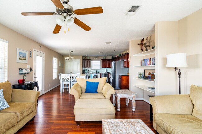 Foto del edificio - 820 Sandollar-SI ID1351282P