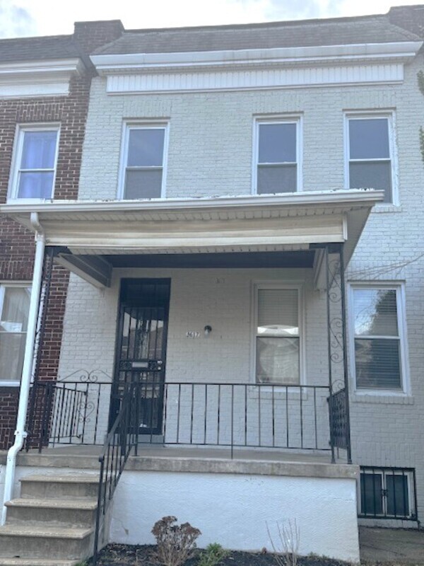 Building Photo - 3617 W Garrison Ave