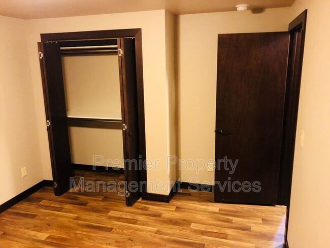 Foto del edificio - 2120 Rehberg Ln