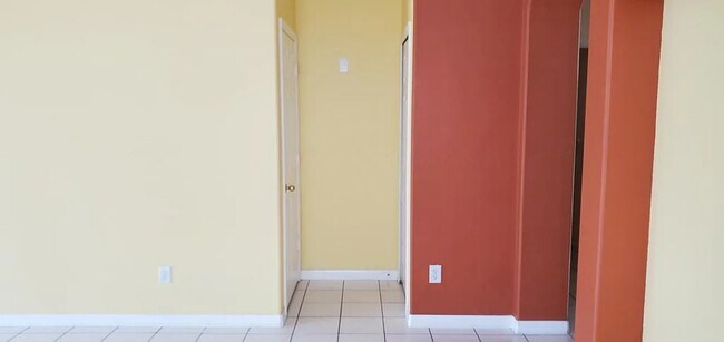 Building Photo - 4629 Riverton Dr