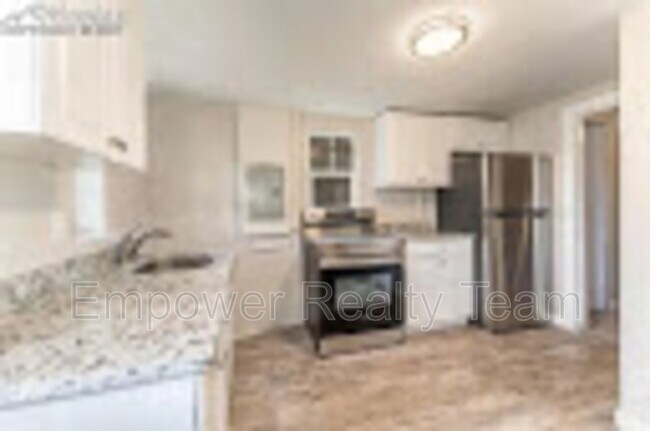 Building Photo - 2510 Hagerman St