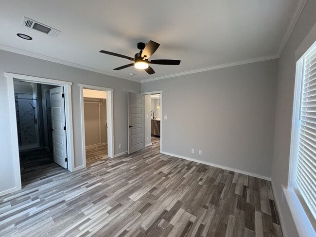 Foto del edificio - 19152 Meadowbrook Ct