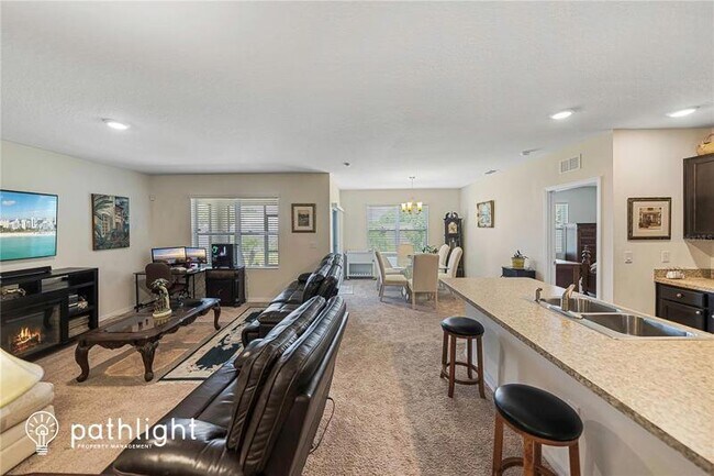 Building Photo - 289 Saint Georges Circle