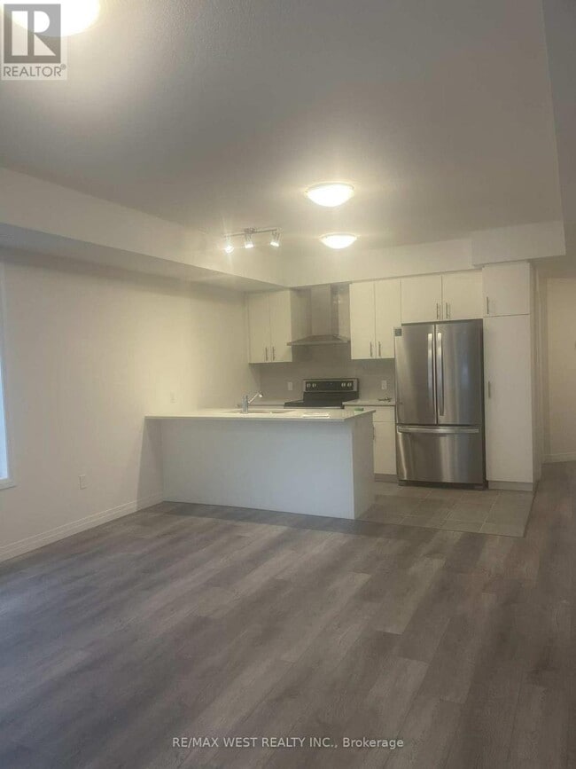 Building Photo - 40 Thatcher Dr