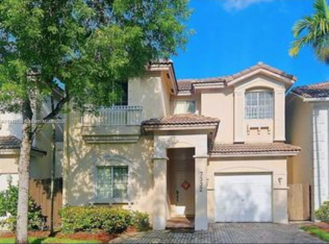 Foto principal - 7332 NW 112th Ct
