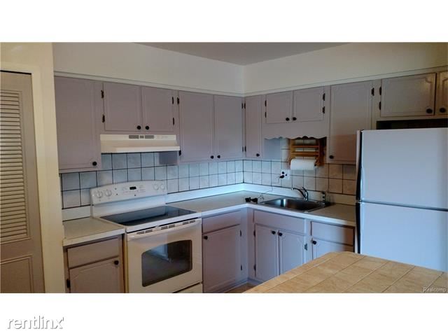 Building Photo - 8529 Kennedy Cir