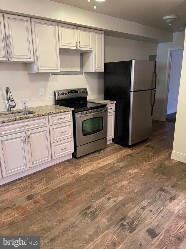 1420 N Luzerne Ave Unit 2, Baltimore, MD 21213 Room for Rent in