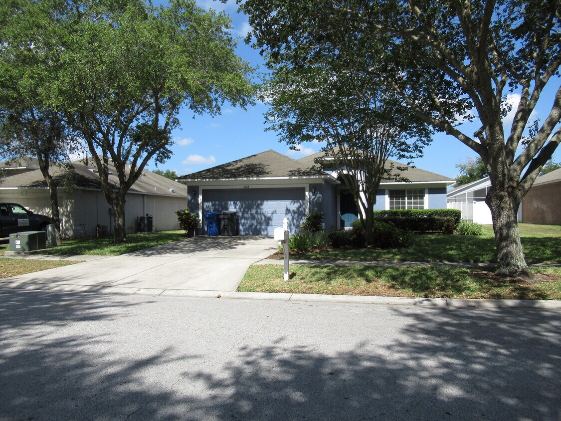 2728 Buckhorn Preserve Blvd, Valrico, FL 33596 House Rental in