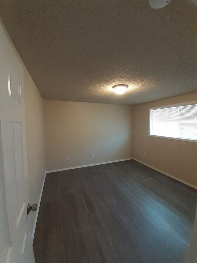 Building Photo - 3720 South Manitou Way - A