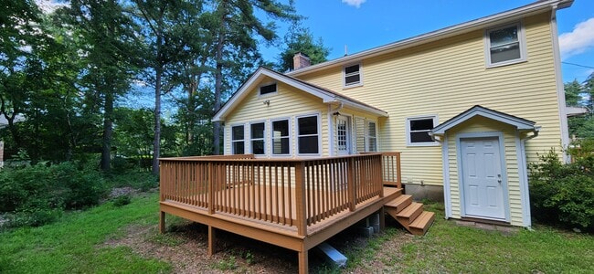 Building Photo - 10 Haise Way