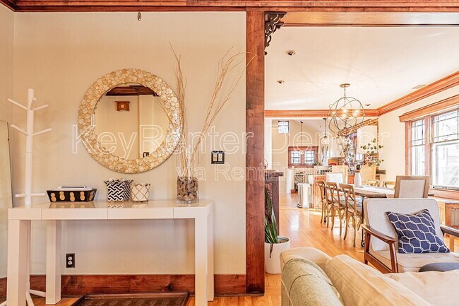 Foto del edificio - 740 S Corona St