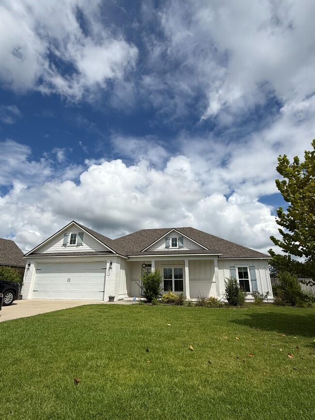 Building Photo - 345 Somers Ln