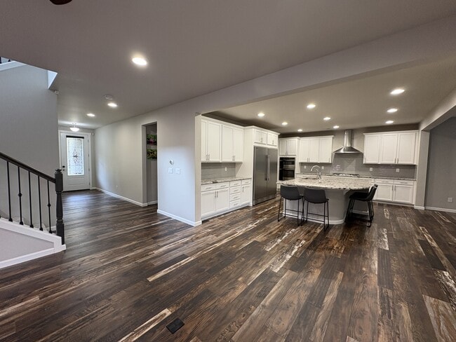 Building Photo - 14011 63rd Ave E