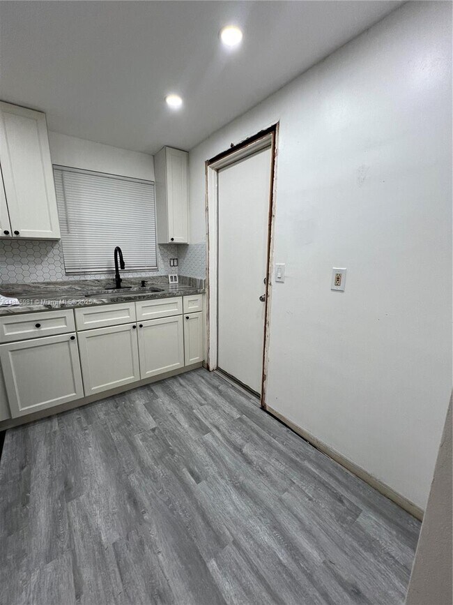 Building Photo - 1701 NW 46th Ave
