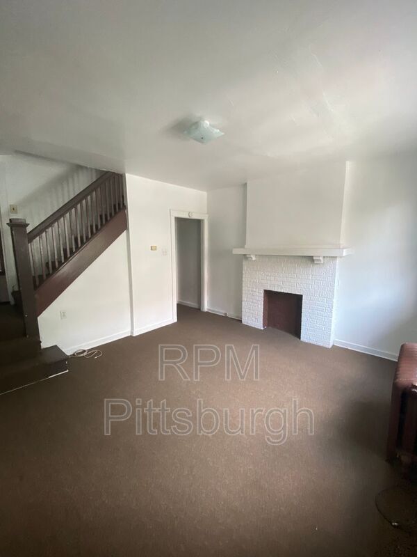 Photo - 149 Chesterfield Rd House