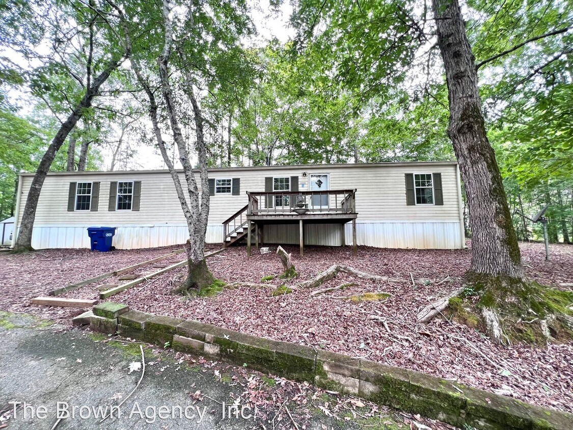 2 br, 2 bath House 1642 Lee Rd. 262