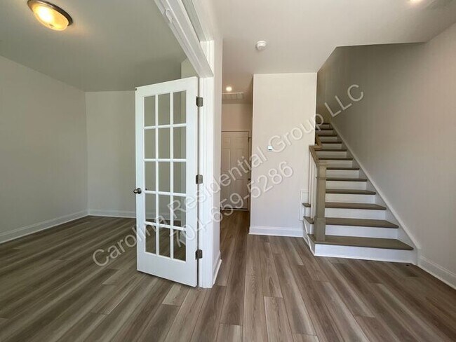 Building Photo - 15340 Ballancroft Pkwy
