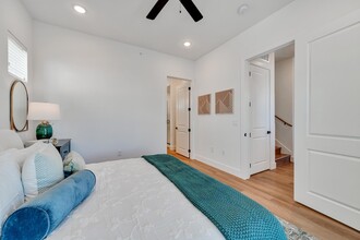 Building Photo - 1601 Mustang Dr