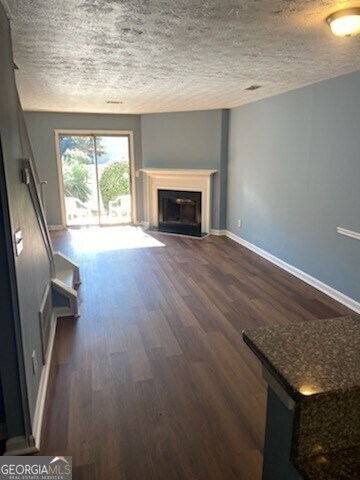 Foto del edificio - 6640 Witherington Ct NW
