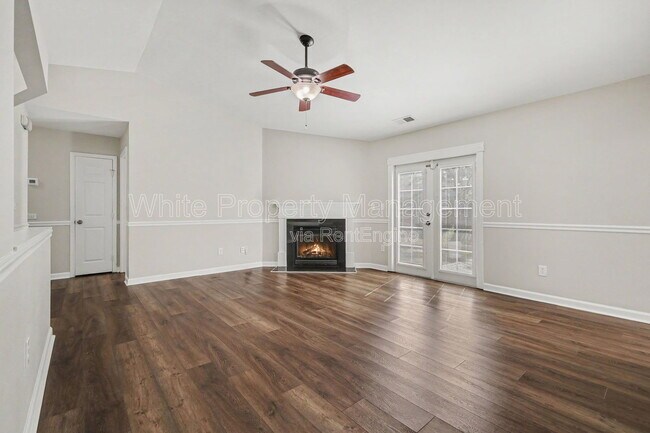Foto del edificio - 1820 Meadow Crossing Dr