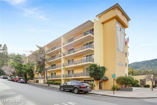 Foto del edificio - 20 E Main St
