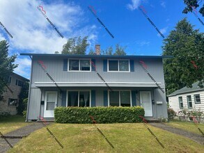 Building Photo - 1308 6th Ave SW
