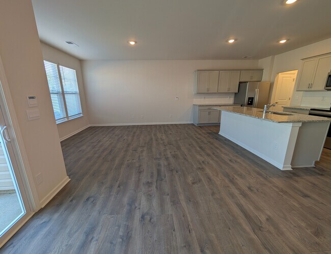 Foto del edificio - 1662 Hallview Ct