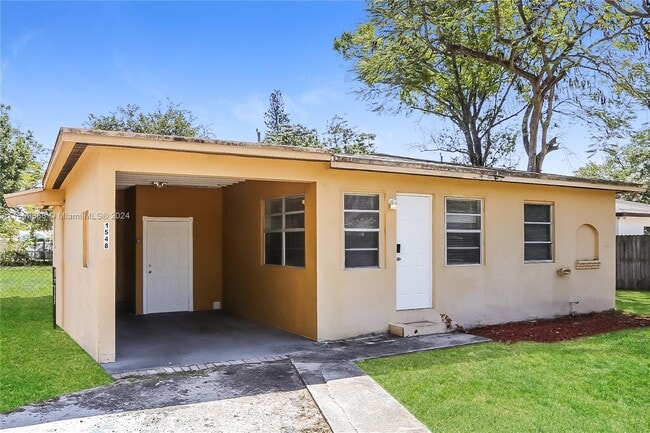 Building Photo - 1548 SW 28th Terrace