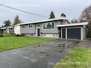 Building Photo - 2073 Majestic Crescent