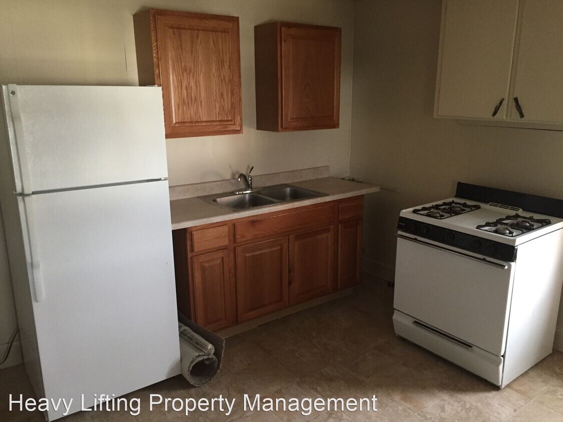 235241 Hummel Ave, Lemoyne, PA 17043 Room for Rent in Lemoyne, PA