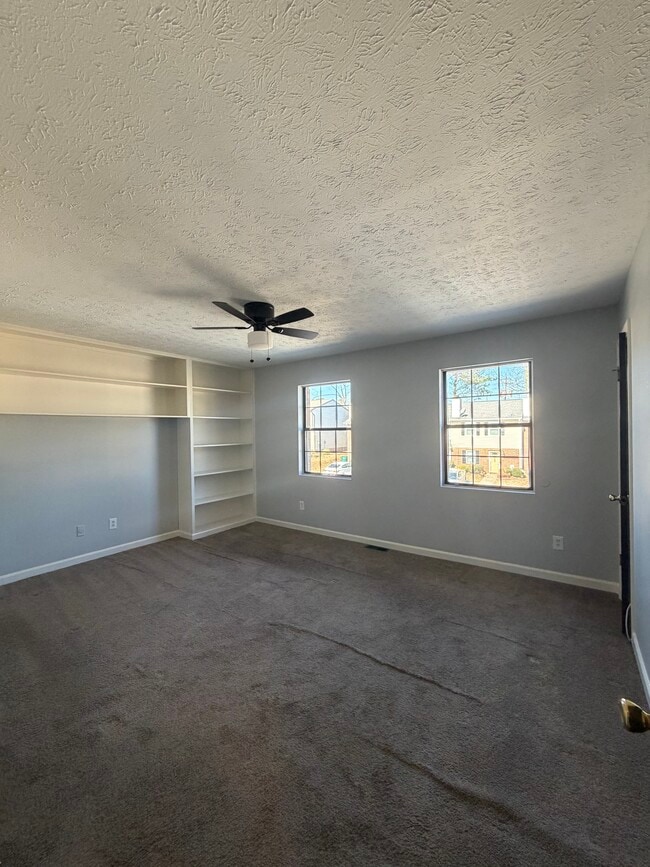 Foto del edificio - 1424 Springleaf Cir SE