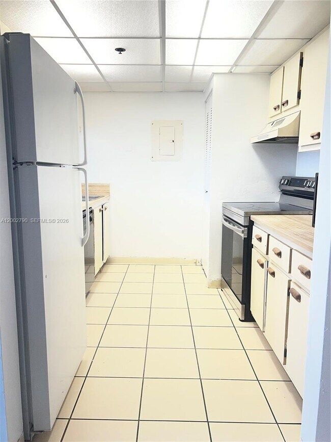 Foto del edificio - 7601 E Treasure Dr