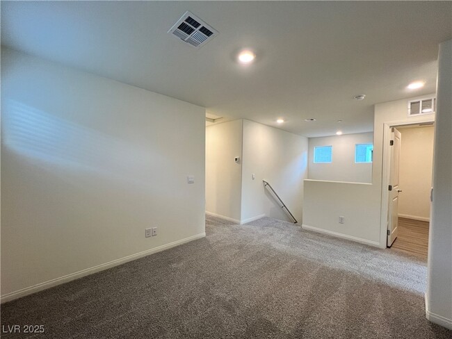 Building Photo - 9938 S Ullom Dr