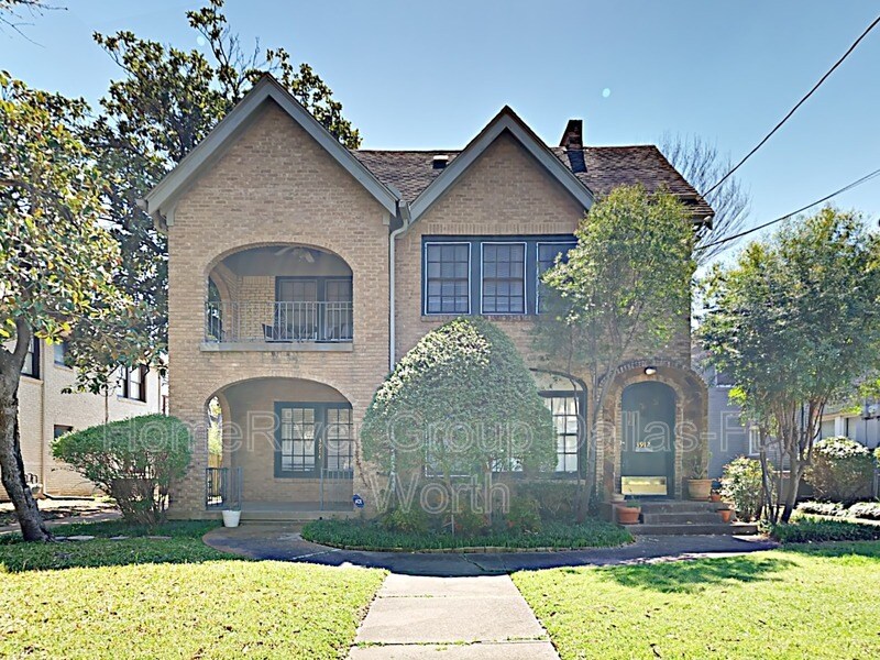 3914 Hawthorne Ave, Dallas, TX 75219 House Rental in Dallas, TX