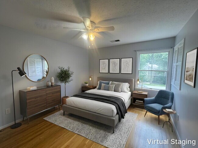 Foto del edificio - Spacious 4BR Home + Fenced Backyard in Stephens City | Pet Friendly