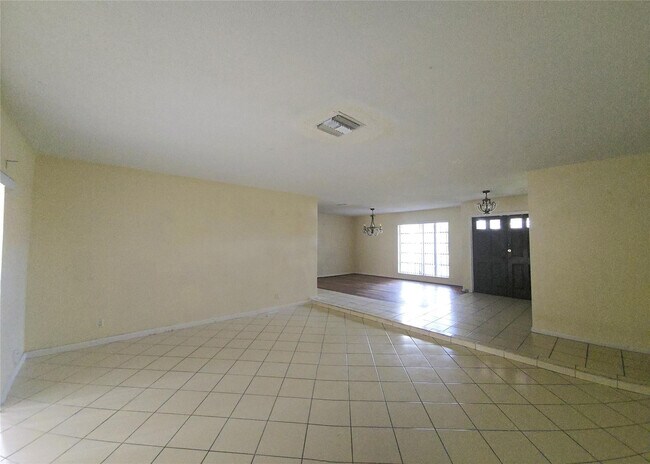 Foto del edificio - 7450 SW 15th St