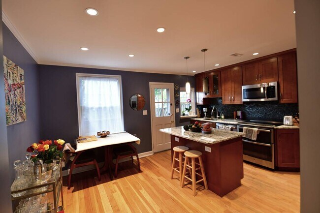 Kitchen - 4520 34th St S