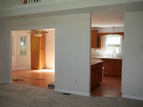 Building Photo - 15270 Carroll Bridge Rd