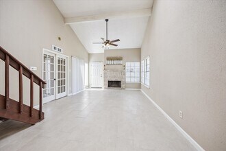 Building Photo - 11957 Bob White Dr