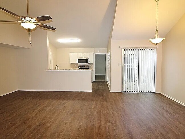 Foto del edificio - 436 Pogue St