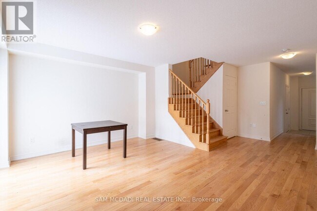 Building Photo - 3932 Tufgar Cres