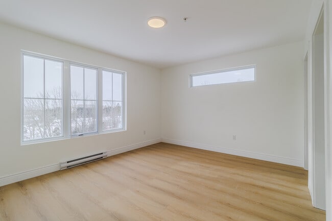 Building Photo - Apartement for Rent