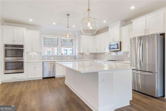 Foto del edificio - 1387 Live Oak Ln